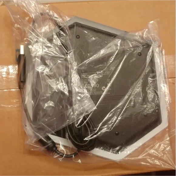 NWT Disney Infinity Portal Base Wii & Wii U - Picture 3 of 3